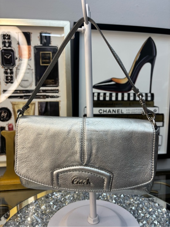 Coach Handbags - Coach Ashley Metallic Silver Leather Wristlet Clutch EUC
